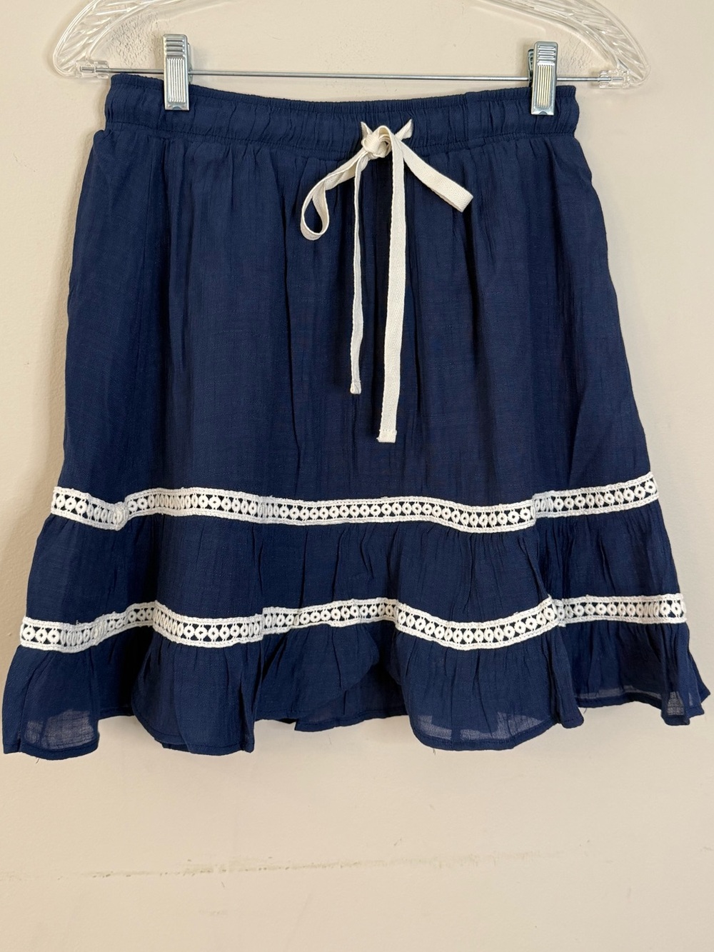 Umgee navy pleated mini skirt white lace elastic drawstring waist SZ SM